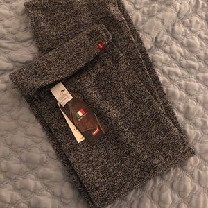 Levi’s scarf